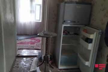 Ermənilər Goranboyun Tapqaraqoyunlu kəndini iriçaplı silahlardan atəşə tutub, iki ev yararsız hala düşüb - FOTOSESSİYA