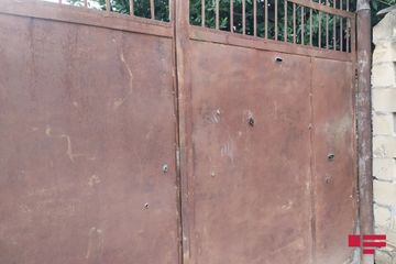 Naftalanda daha iki evə mərmi düşərək dağıdıb - FOTOSESSİYA