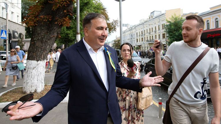 На Саакашвили напали с заточкой - ВИДЕО