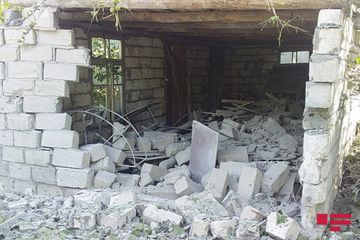MN: Düşmən Ermənistan ərazisindən Şəmkirin Sabirkənd kəndini raket atəşinə tutur