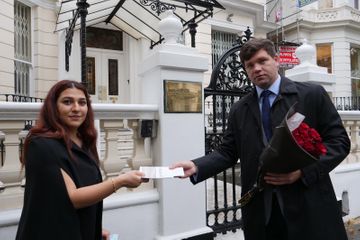 Britaniyada yaşayan həmyerlilərimiz bir sıra ölkələrin Londondakı səfirliyinə təşəkkür məktubu təqdim edib 