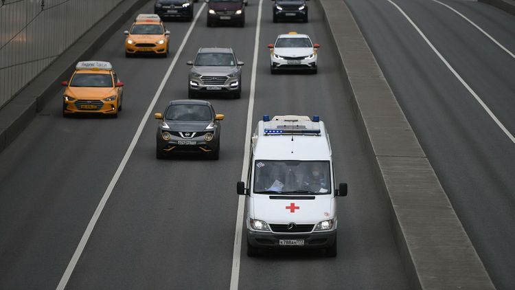 Moskvada yeddinci mərtəbədən yıxılan uşaq xəstəxanadan evə buraxılıb