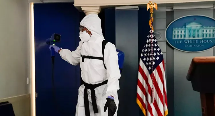 White House staff wearing full preventive gear after Trump tested positive