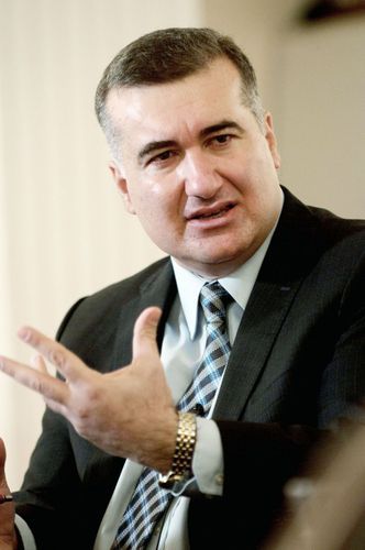 Azerbaijan envoy says U.S., other powers must restrain aggressor Armenia