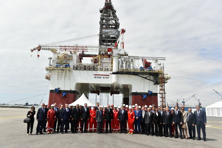 "Caspian Drilling Company" Silahlı Qüvvələrə Yardım Fonduna 10 mln. dollar köçürüb