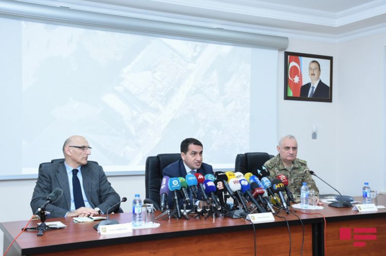 Azerbaijan invites foreign military attaches to Ganja and Mingachevir to witness Armenia