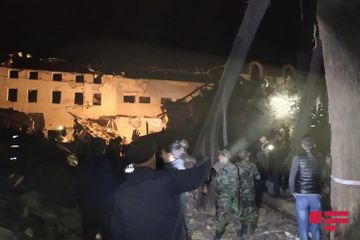 Ermənilərin Gəncəyə raket atəşi nəticəsində 5 dinc sakin ölüb, 28 yaralı var - FOTO - VİDEO - YENİLƏNİB