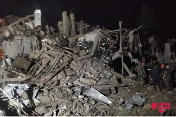 Ermənilərin Gəncəyə raket atəşi nəticəsində 5 dinc sakin ölüb, 28 yaralı var - FOTO - VİDEO - YENİLƏNİB