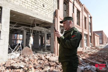 Xarici diplomatlar erməni işğalçılarının Gəncədə törətdiyi cinayətləri öz gözləri ilə görüblər - YENİLƏNİB - FOTOLAR