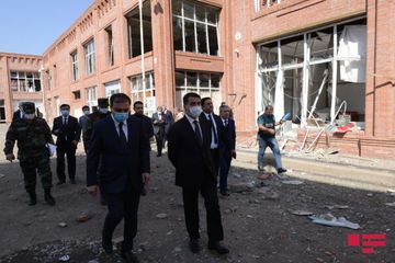 Xarici diplomatlar erməni işğalçılarının Gəncədə törətdiyi cinayətləri öz gözləri ilə görüblər - YENİLƏNİB - FOTOLAR