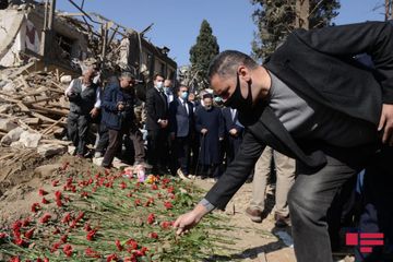 Xarici diplomatlar erməni işğalçılarının Gəncədə törətdiyi cinayətləri öz gözləri ilə görüblər - YENİLƏNİB - FOTOLAR