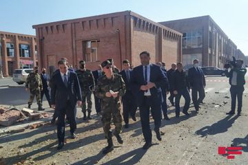 Kəmaləddin Heydərov Gəncədə ermənilərin raket zərbələri endirdiyi ərazilərə baxış keçirib