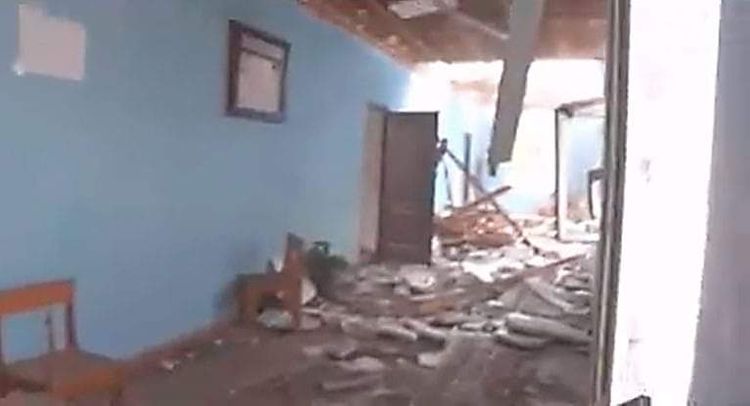 В результате вражеской атаки зданию еще одной школы нанесен ущерб