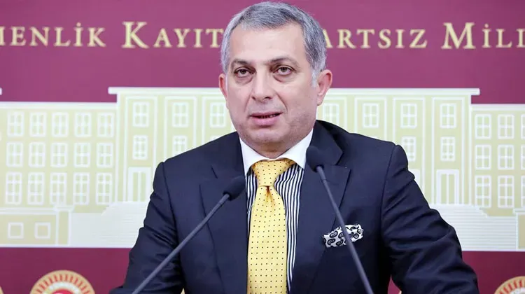 Türkiyəli sabiq deputat: “Azərbaycan Ordusu işğal altındakı ərazilərini terrorçulardan təmizləməlidir”