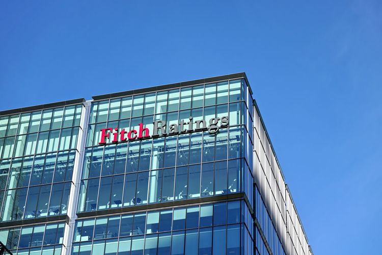 "Fitch": Münaqişə fonunda Azərbaycanın dollar istiqrazları Ermənistanın istiqrazlarından daha dayanıqlıdır