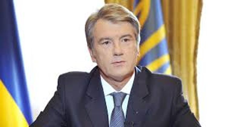 Виктор Ющенко: Вести о гибели гражданских лиц в Гяндже вызывают серьезную обеспокоенность