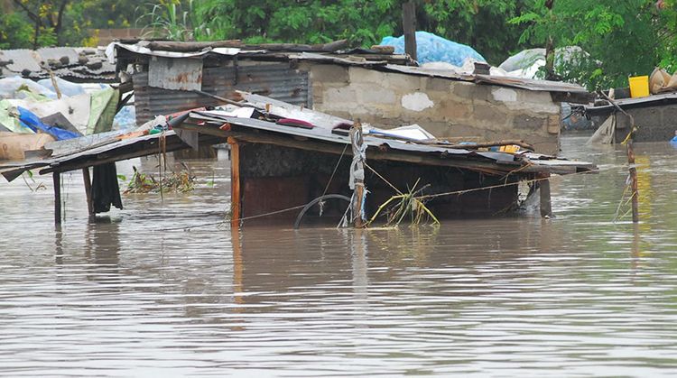 В Танзании 12 человек погибли из-за наводнений