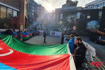 Azerbaijanis living in Britain hold protest rally in front of Amnesty International building - PHOTO
