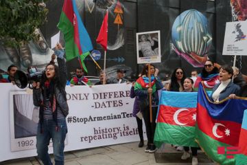 Azerbaijanis living in Britain hold protest rally in front of Amnesty International building - PHOTO