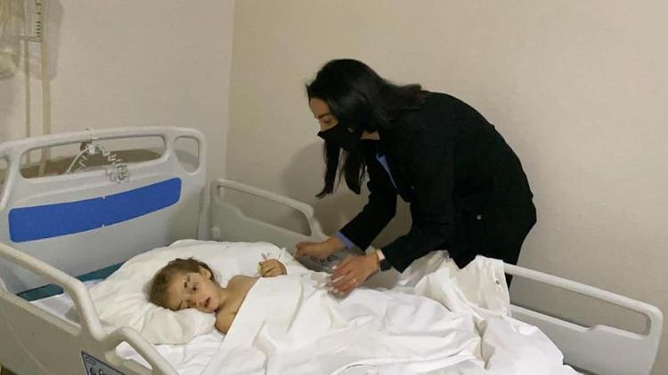 Azerbaijani Ombudsman visits injured people in Ganja