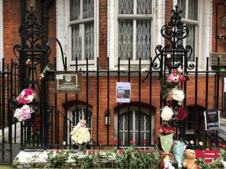 People, who were killed in Ganja, commemorated in front of Azerbaijani Embassy in Great Britain