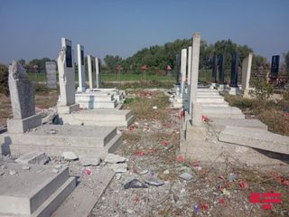 Ermənilərin atdığı top və raket mərmiləri Ağdam və Tərtərin kənd məzarlıqlarını dağıdıb - FOTO