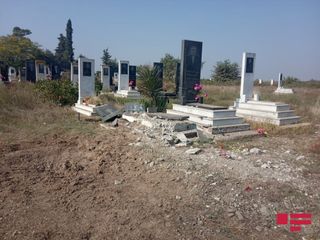 Ermənilərin atdığı top və raket mərmiləri Ağdam və Tərtərin kənd məzarlıqlarını dağıdıb - FOTO