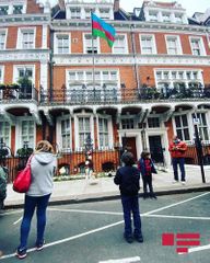 People, who were killed in Ganja, commemorated in front of Azerbaijani Embassy in Great Britain