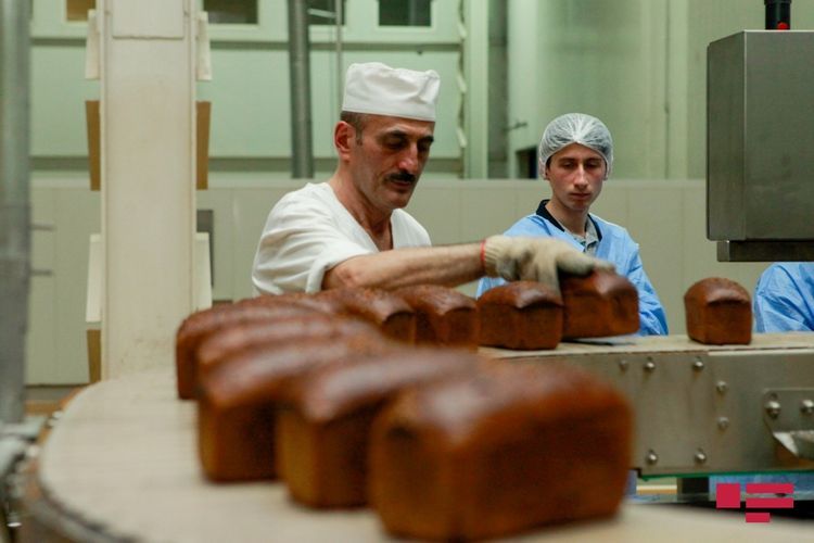 В Азербайджане возросло производство хлеба