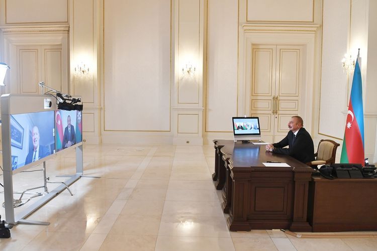 Президент Азербайджана: Мы наносим Армении поражение на поле боя, и они вынуждены бежать 