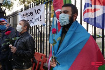 Londonda “Erməni təcavüzünə son” şüarı ilə aksiya keçirilib - VİDEO