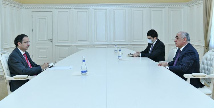 Премьер-министр Азербайджана встетился с послом Пакистана 