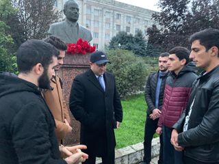 Milli Məclisinin deputatları Prezident seçkilərini müşahidə etmək üçün Moldovada səfərdədirlər