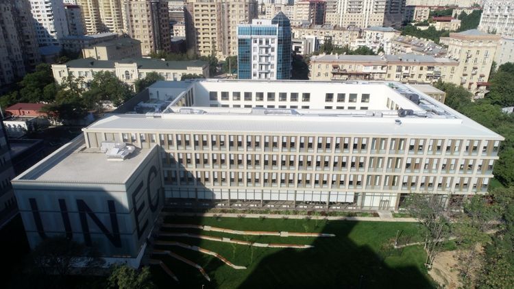 President Ilham Aliyev and first lady Mehriban Aliyeva inaugurated newly reconstructed education block No.3 of UNEC - UPDATED