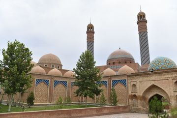 Azərbaycan Prezidentinin köməkçisi din xadimləri ilə Gəncədə görüş keçirib