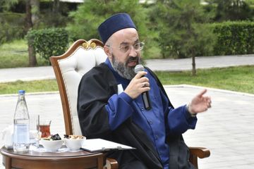 Azərbaycan Prezidentinin köməkçisi din xadimləri ilə Gəncədə görüş keçirib
