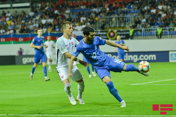 Mahir Emreli antirekordla Azərbaycan millisinin tarixinə düşüb