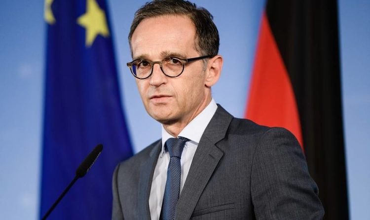 Германия ждет от России срочных мер по делу Навального