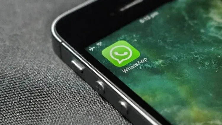 В Whatsapp обнаружили ломающие мессенджер «текстовые бомбы»