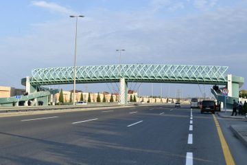 Президент Ильхам Алиев принял участие в открытии надземного пешеходного перехода в Баку - ОБНОВЛЕНО