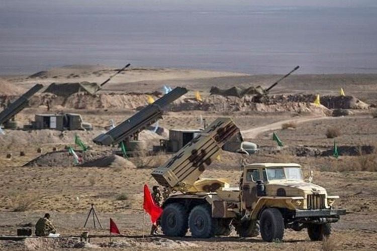 İran ordusu üç günlük hərbi təlimlərə başlayıb 