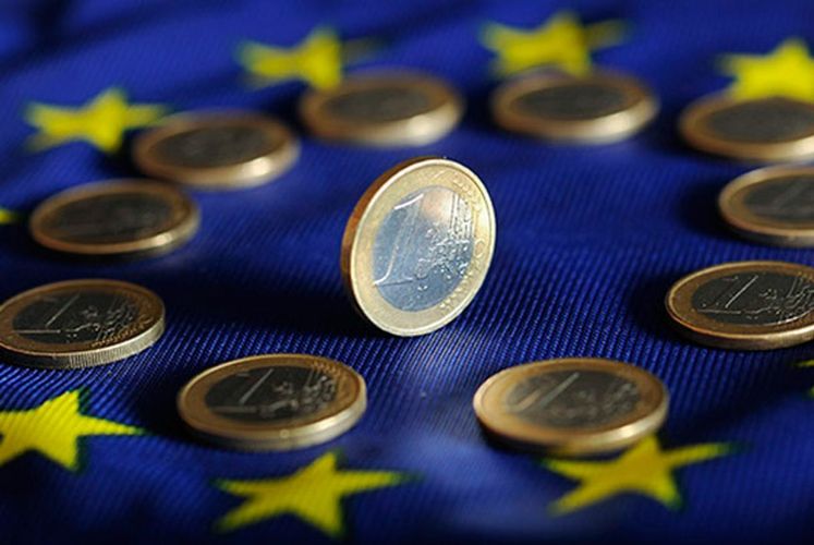 Avropa Mərkəzi Bankı Avrozona iqtisadiyyatı üzrə proqnozunu yaxşılaşdırıb