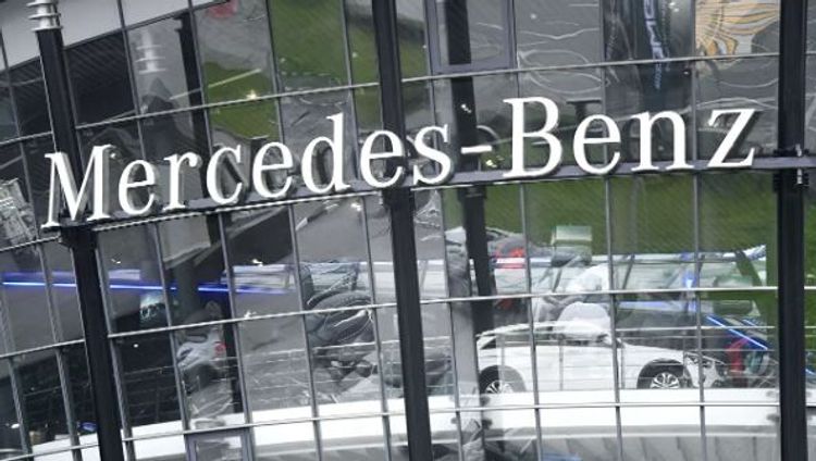Mercedes-Benz грозит запрет на продажу машин в Германии