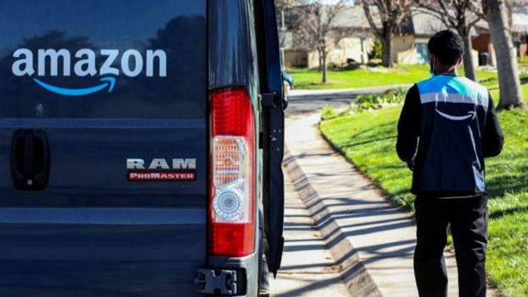 Amazon announces 100,000 new US and Canada jobs
