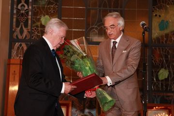 Azərbaycanın "Dostluq" ordeni rusiyalı yazıçı Albert Lixanova təqdim olunub - FOTO