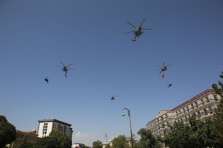 Авиационные средства ВВС Азербайджана и Турции совершили совместные полеты над городом Гянджа - ФОТО - ВИДЕО