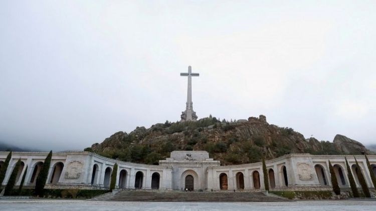 Franco: Spain seeks to transform monument into civilian cemetery