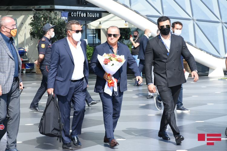 Galatasaray club arrived in Baku - PHOTOSESSION