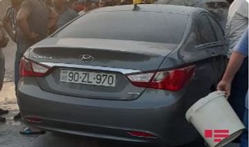 Mingəçevirdə bazar yaxınlığında minik maşını yanıb - FOTO
