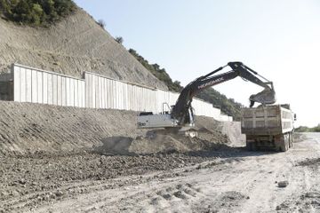 Железная дорога до Габалы будет сдана в эксплуатацию до конца этого года - ФОТО
